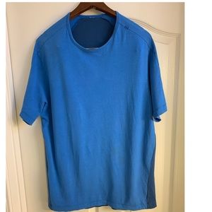 Lululemon shirt size xl